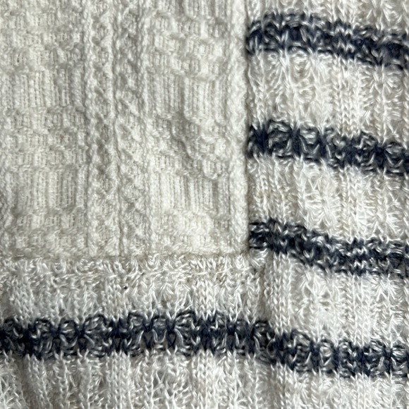 Lucky Brand Drop Needle Navy & Oatmeal Striped Viscose / Linen Knit Blouse Top L - Picture 9 of 16